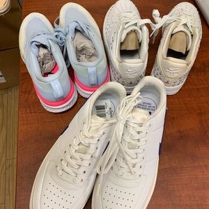 Brand New Nike Shoes, the one stars is size 7